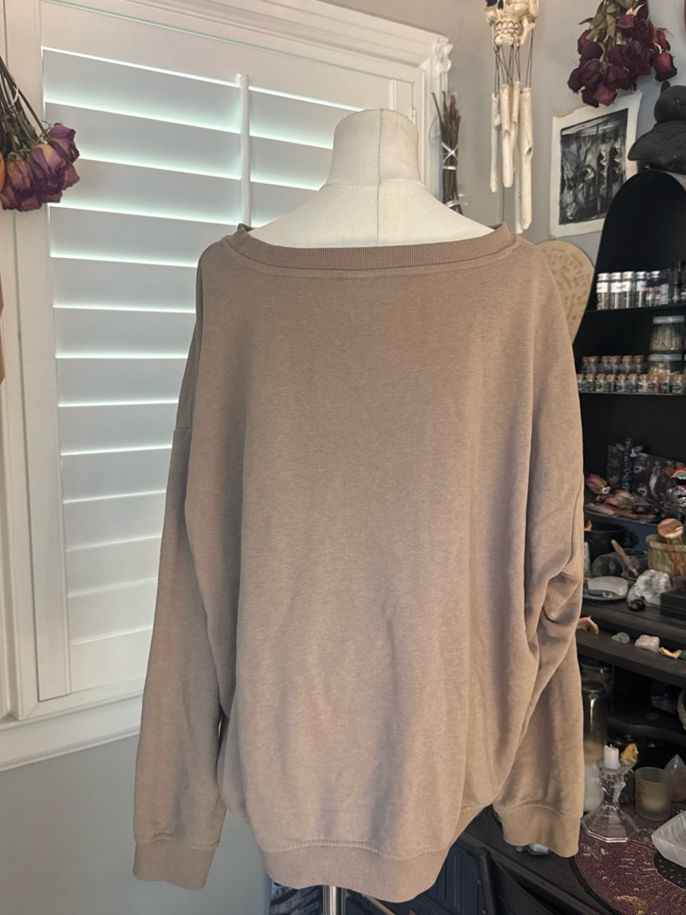 H&M Oversized Taupe Brown Sweatshirt - Picture 2 of 2